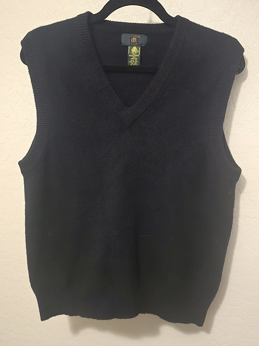 Club Rool Black V-Neck Wool Sweater Vest - Polo Country Club Style, Men's Medium